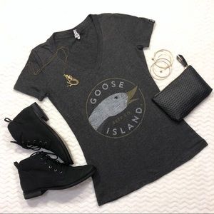 Goose Island Beer Company V Neck Tee Shirt M NWOT